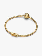 Charm "Mom" Finitura in Oro
