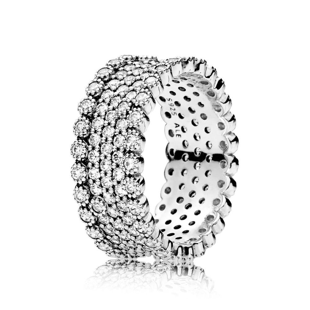 Anello a fascia con pavé scintillante 60