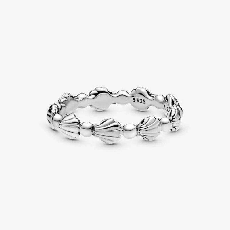 Anello a Fascia Conchiglie con Sfere