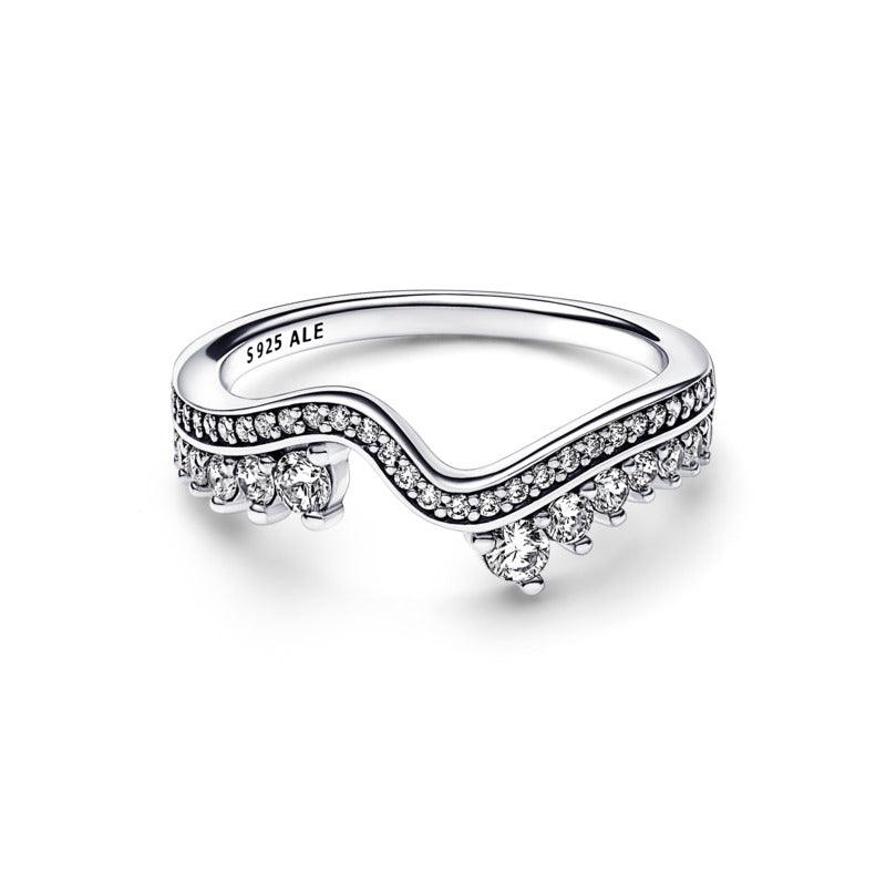 Anello Onda Asimmetrica Pietre Luminose