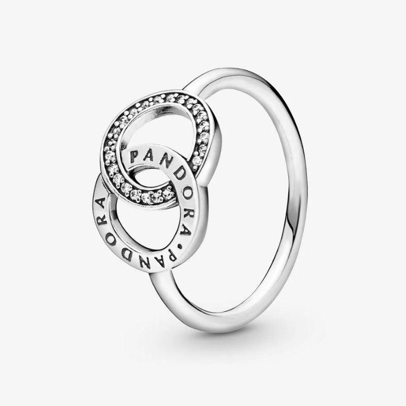 Anello scintillante con cerchi intrecciati e logo 60